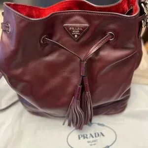 Prada | Bags | Prada Granatorubino Soft Calf Leather Cinch  display picture 3